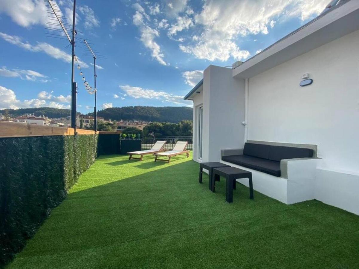 Rooftop Apartment With Garden In يانينة المظهر الخارجي الصورة